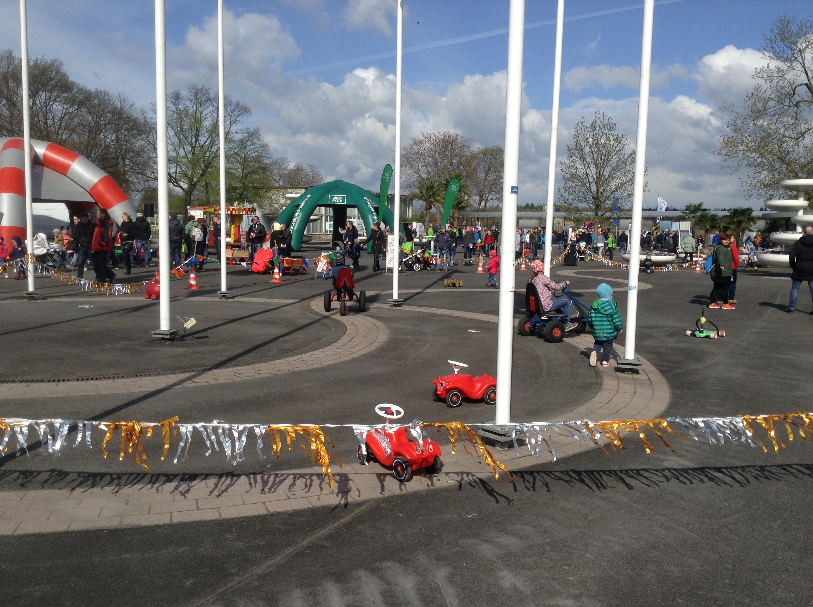 Spielmobil incl. Hüpfburg